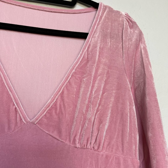 Halara Everyday Deep V Neck Ruffled Hem Velvet Mini Chill Dress size Medium - Picture 10 of 14